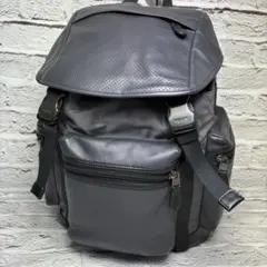 コーチ✨パーフォレイテッド 本革 レザー 巾着 リュック バックパックのサムネイル