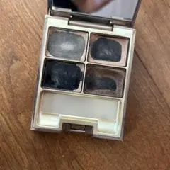 ルナソル　スキンモデリングアイズ　01ベージュ