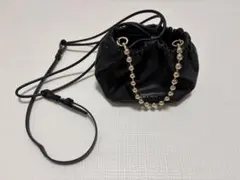CHARLES & KEITH 巾着2wayショルダーバッグ ブラックのサムネイル