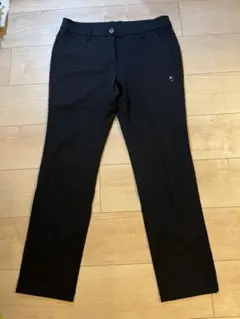 DESCENTE GOLF レディース ゴルフパンツ 黒 スリムフィット