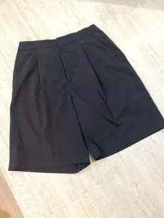 UNIQLO Theory タックイージーショートパンツ　レディース