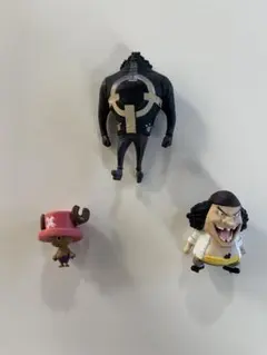 ワンピースフィギュア• バーソロミュー•くま他２点