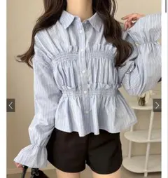 【新品未使用品】GRL ストライプ柄シャーリングフリルブラウス［on393］