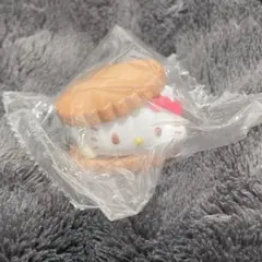 サンリオ　ふにゅっとスモアサンド ハローキティ