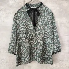 極美品lecoeurblanc七分袖ブラウス ボウタイリボン 総柄緑 Ｓ 日本製