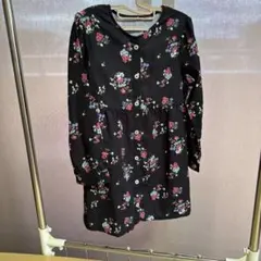 黒色花柄長袖ワンピース