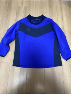 数回の着用のみ♡【130cm】umbro 長袖ピステ 青/黒