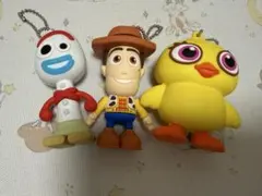 トイストーリー　キーホルダー　フォーキー　ウッディー　ダッキー