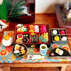 雛道具、ミニチュアお雛様、金屏風、雛菓子、紅白梅、縮緬細工、木製