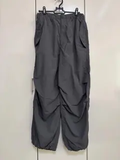 GU ナイロンカーゴパンツ グレー メンズのサムネイル