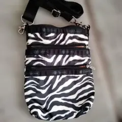 《美品》LeSportsac✮3 ZIP CROSSBODY ミニショルダー
