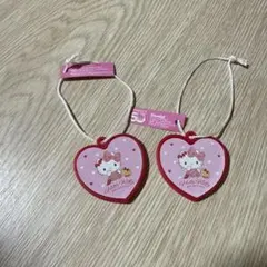 サンリオ ハローキティ 50周年 チャーム ノベルティ　2点セット