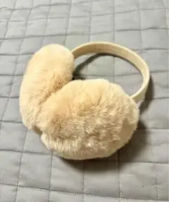 クリーム色ファー耳あて