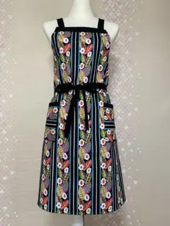 ベラ ブラッドリー生地　背中クロス　ハンドメイド エプロン