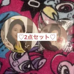2026年最新】twice チェヨン ピンバッジの人気アイテム - メルカリ