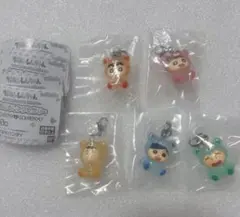 クレヨンしんちゃん めじるしアクセサリー　みんなでくまパジャマ　コンプリート