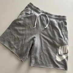 Nike グレー ショートパンツ Lサイズ