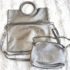 LAURA DI MAGGIO メタリックシルバーショルダーバッグ ポーチ付き