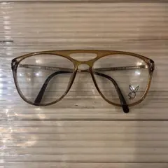 Item thumbnail for item 98f3dda0-cd63-4467-b586-b7819572dddd