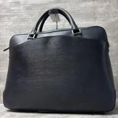 極美品✨ペッレモルビダ キャピターノ 2室 ブリーフケース ビジネス 極美品✨ペッレモルビダ 2way ブリーフケース キャピターノ 2室
