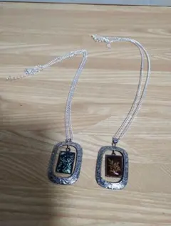 シルバーのペンダントネックレス2個セット