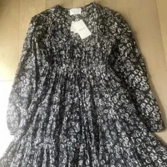 未使用に近い✴︎Merlette×Ronherman 別注ティアードワンピース 紺 2025年最新】マーレット ロンハーマンの人気アイテム - メルカリ