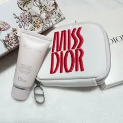 ChristianDior　ノベリティポーチとミスディオール　ハンドクリーム