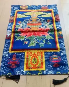 チベット宝瓶 蓮華 タペストリーのサムネイル