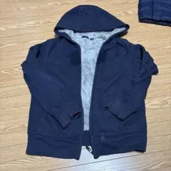 UNIQLO ネイビー フリースパーカー 150