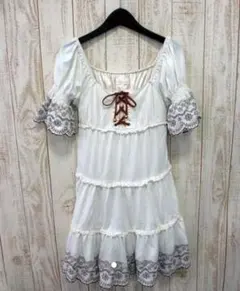 今日削除❗　リズリサ 白 チュニック ワンピース