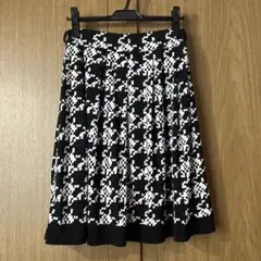 膝丈スカート モノトーン総柄 フレアスカート ウエストゴム M