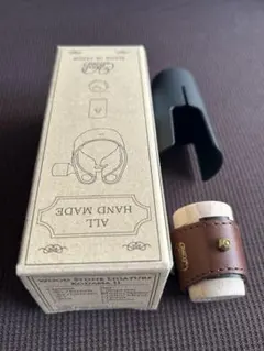 Item thumbnail for item 60b7ff7e-b00a-43c9-ad0a-10bdcb6d4f32