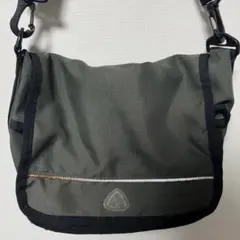 90s NIKE ACG messenger bag gray - メルカリ