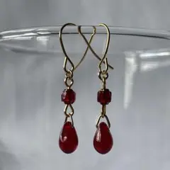 チェコダブルフェイスとドロップビーズのピアス ダークシャム[2119]