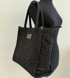 MARC JACOBS ブラックキルティングトートバッグ