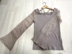 リブ　トップス シアー袖 フレア袖 バックデザイン 韓国風 長袖 ベージュ