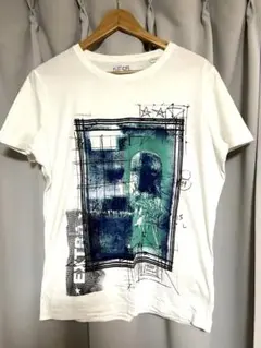 Item thumbnail for item daf3c689-1bf3-43c7-a81c-62e9780c711d