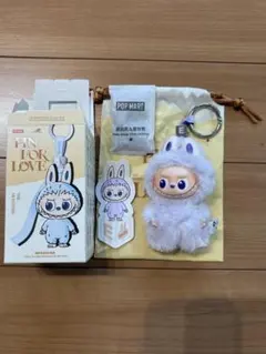 LABUBU PIN FOR LOVE 【E】 イニシャル　マスコット　ラブブ