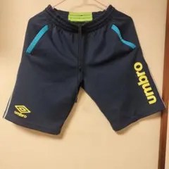 umbro ネイビーハーフパンツ