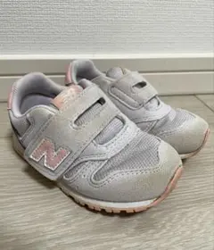New Balance パープル・ピンク スニーカー
