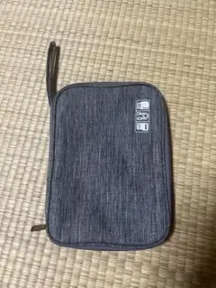 ガジェットポーチ グレー