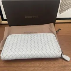 BOTTEGA VENETAイントレチャート 二つ折り財布新品未使用ペールブルー