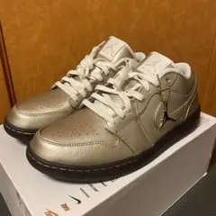 ジョーダン1 スニーカー