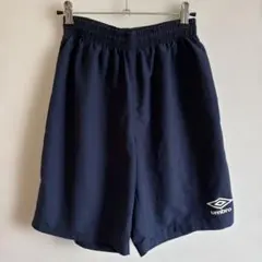 UMBRO（アンブロ）ショートパンツ　ハーフパンツ　ネイビー、ブラック　Mサイズのサムネイル