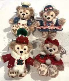 お値下げ中！ダッフィー　シェリーメイ　ストラップ　バレンタイン　クリスマス　4体