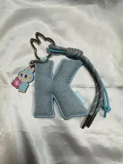popmart イニシャルチャーム　ラブブ　K