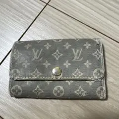 Item thumbnail for item 20bc0dca-b0d0-4e8e-9c32-271fbbba9ebd