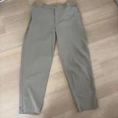 UNIQLO スラックス Mサイズ