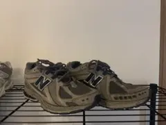 New Balance 2002RAのサムネイル