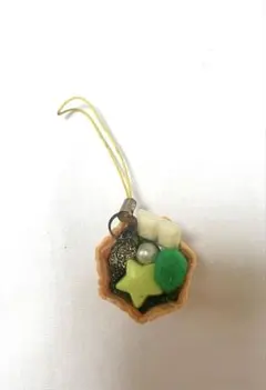 ハンドメイド チャーム タルト 星 パール